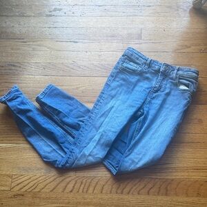 Zara Classic Light Blue Denim Jeans